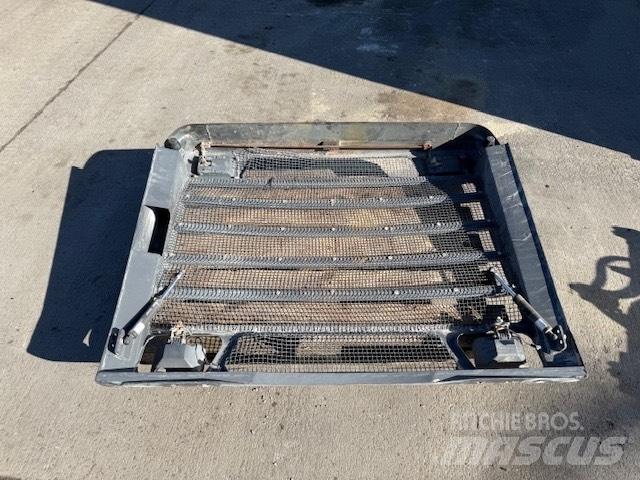 Doosan DL 400 OSŁONA Šasije I ovjese