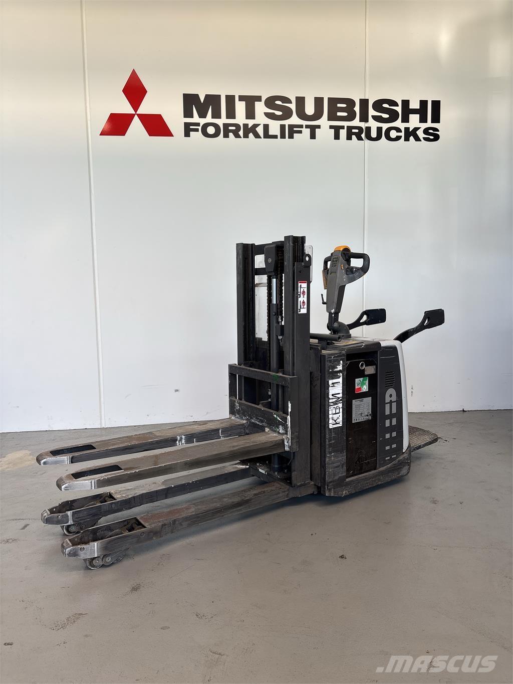 UniCarriers PDP200 Samopogonski ručni viličari