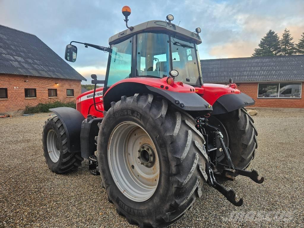 Massey Ferguson 7495 Traktori