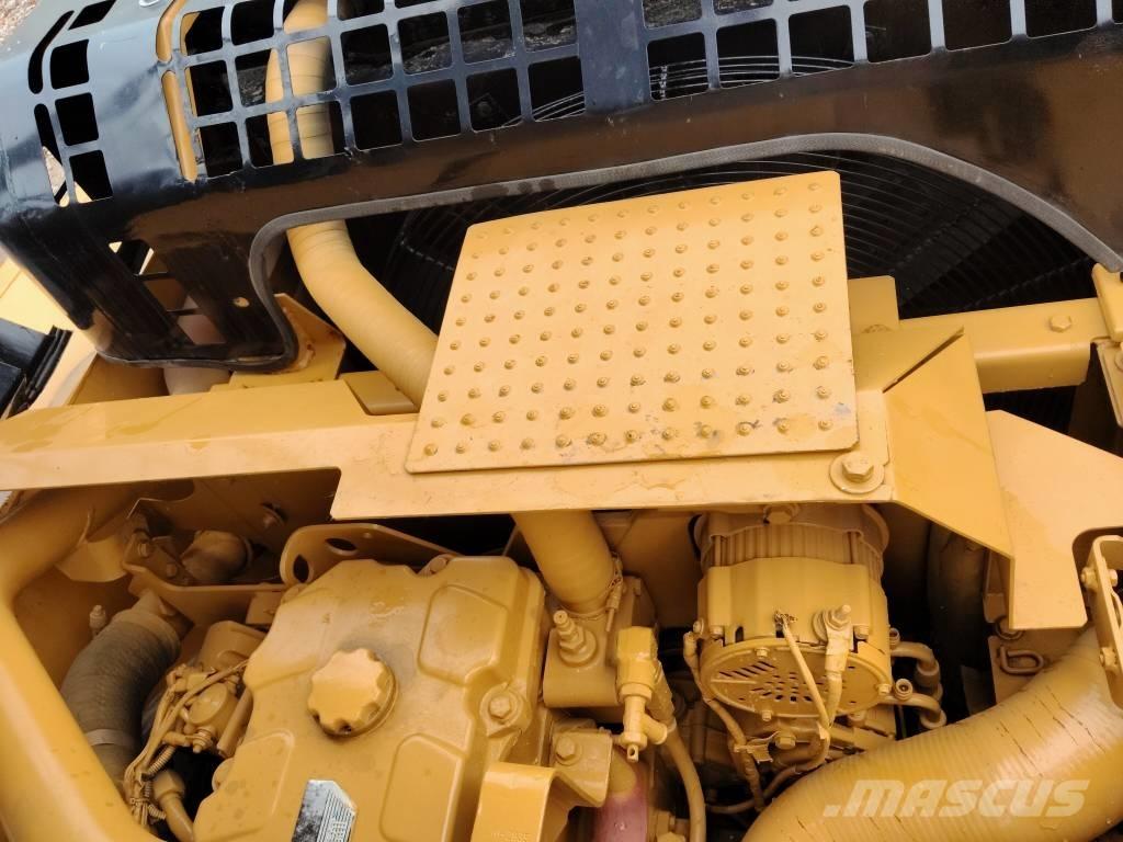 CAT 330 D Bageri gusjeničari
