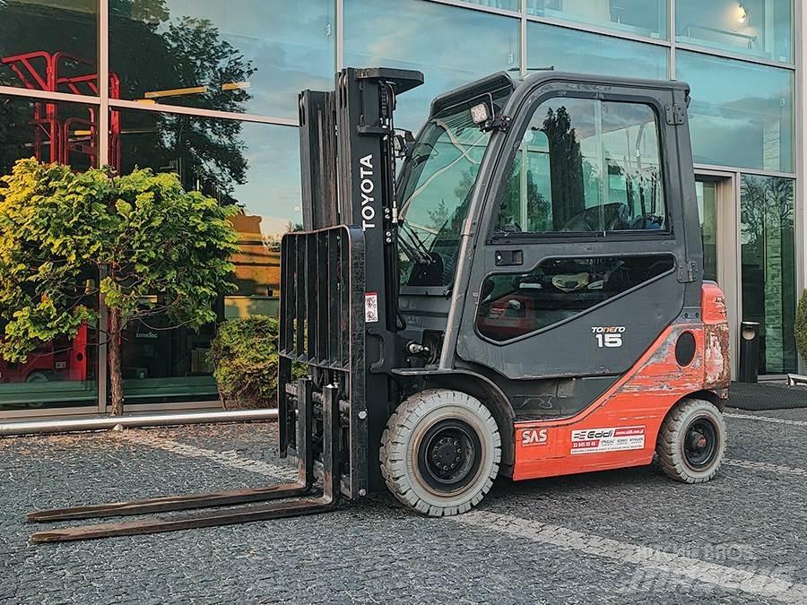 Toyota 02-8FGF15 Plinski viličari