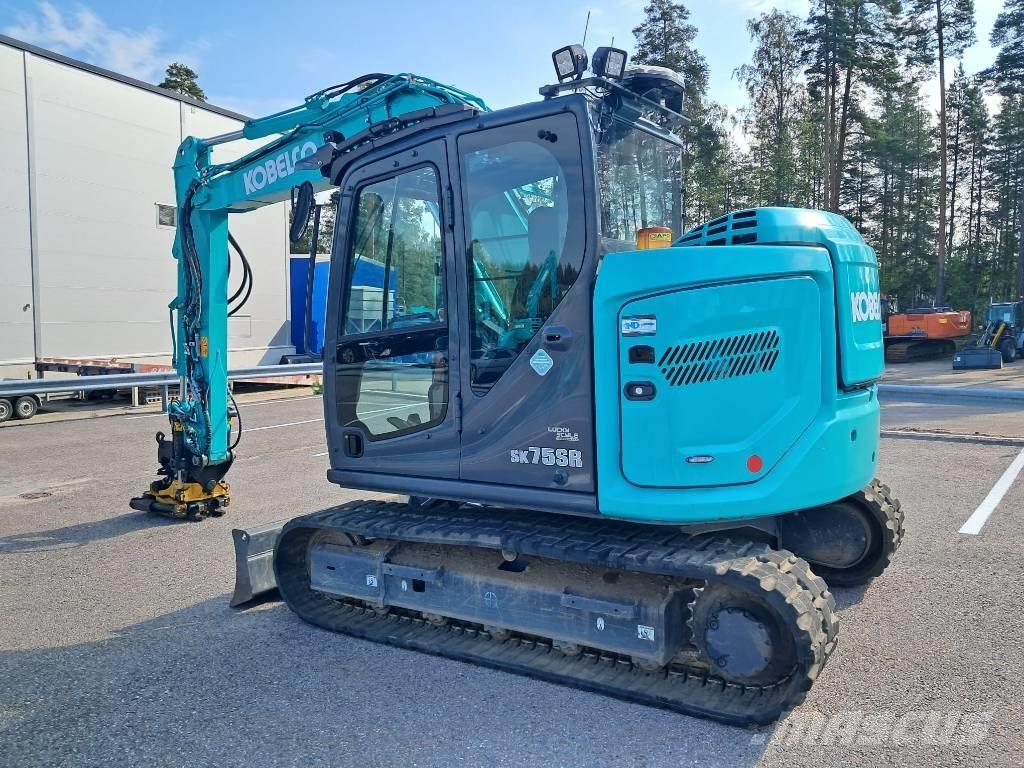 Kobelco SK75SR-7 Midi bageri 7t – 12t