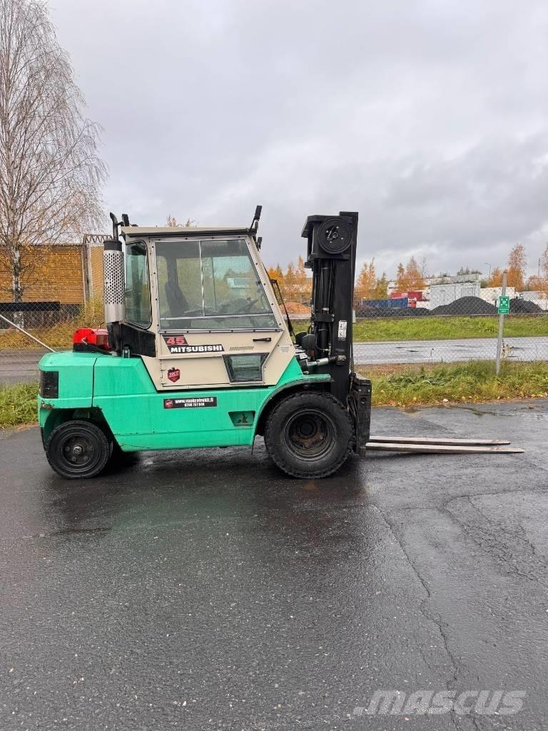 Mitsubishi FD 45 Dizelski viličari