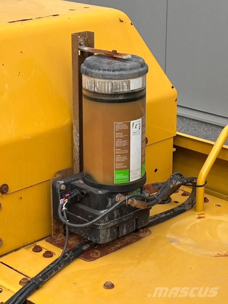 CAT 352 Bageri gusjeničari