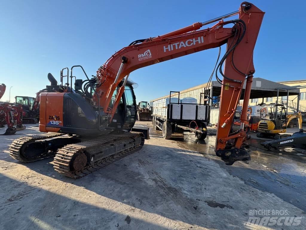 Hitachi ZX 135 US-6 Bageri gusjeničari