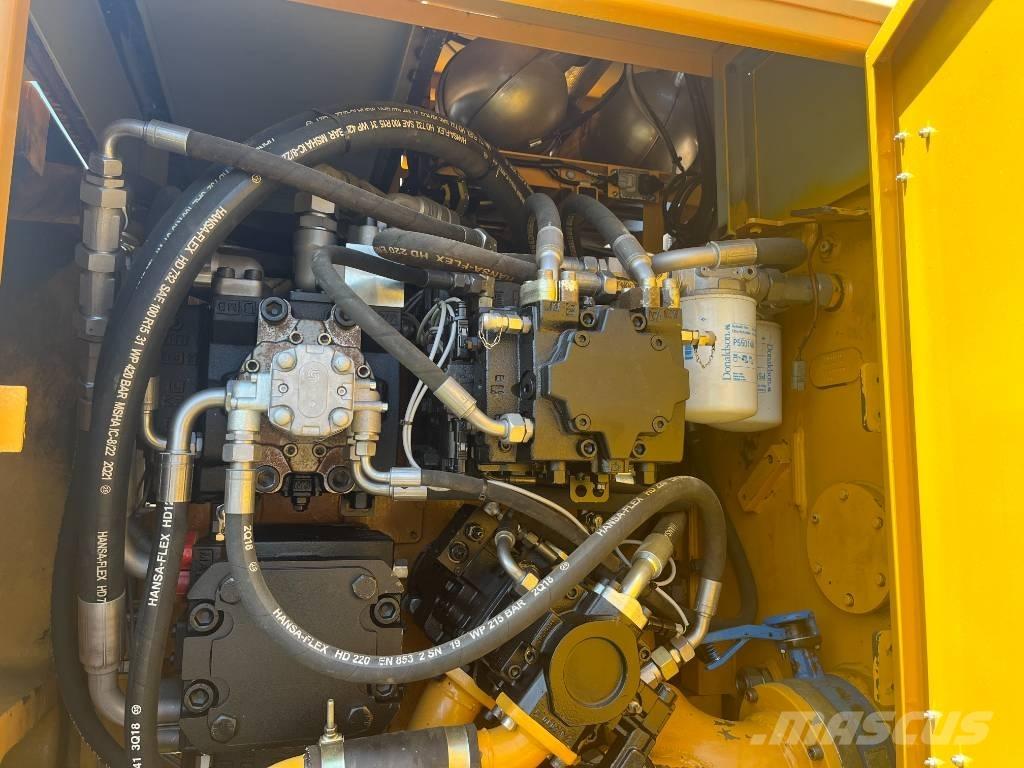 Liebherr 934 Bageri za manipuliranje materijalom / otpadom