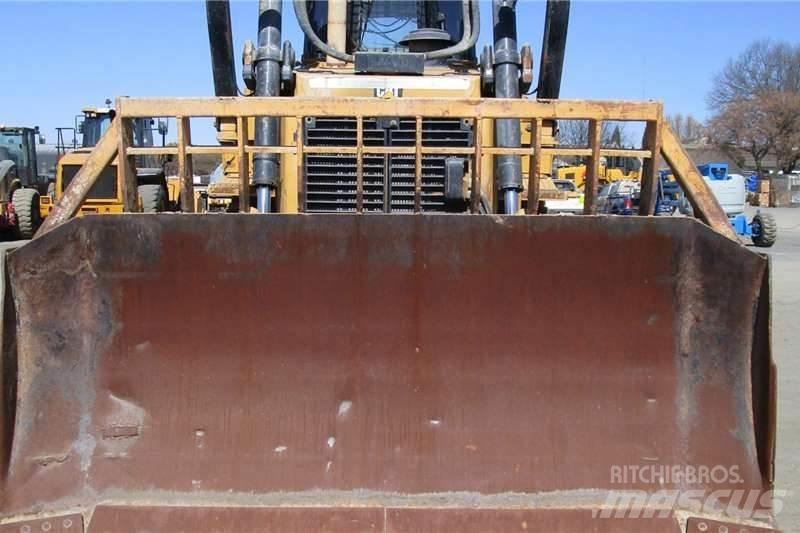 CAT D6R2 Buldožeri gusjeničari