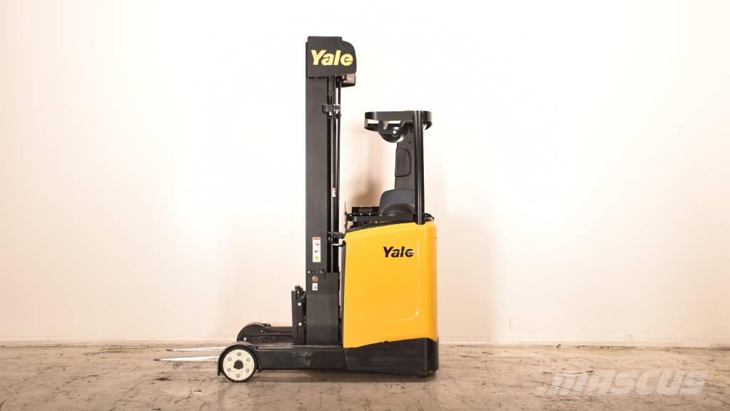 Hyster MR 14 Viličari sa pomičnim stupom