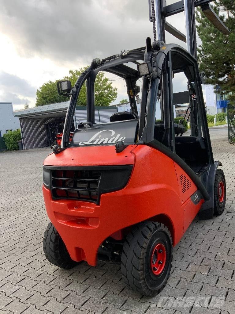 Linde H35T-02 Plinski viličari