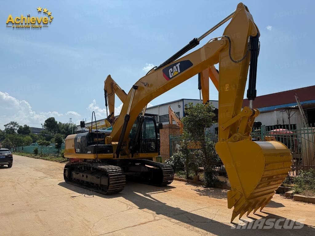 CAT 329 D2L Bageri gusjeničari