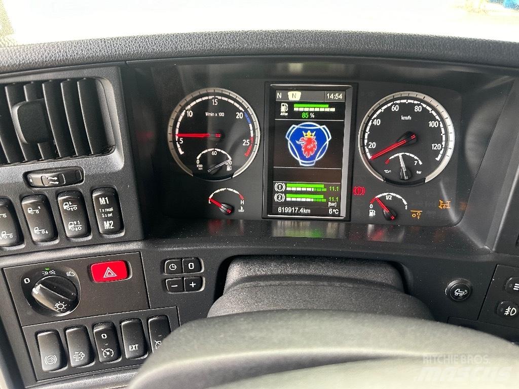 Scania R 450 6x2*4 Rol kiper kamioni s kukama za dizanje