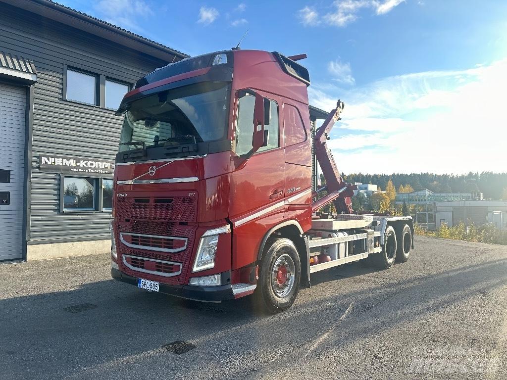 Volvo FH13 540 6x4 Rol kiper kamioni s kukama za dizanje