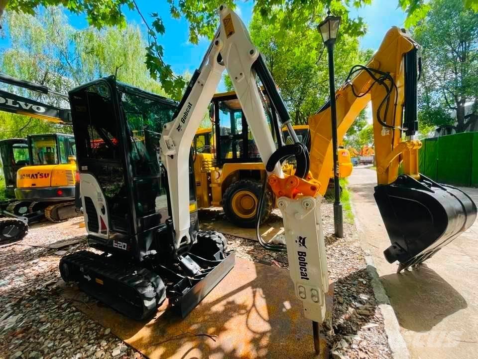 Bobcat E20z Mini bageri <7t