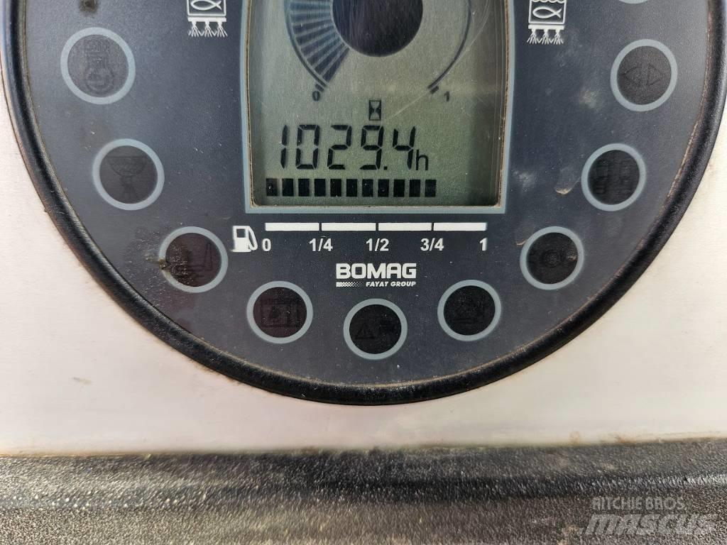 Bomag BW 174 A P-4 Valjci sa dvojnim bubnjem