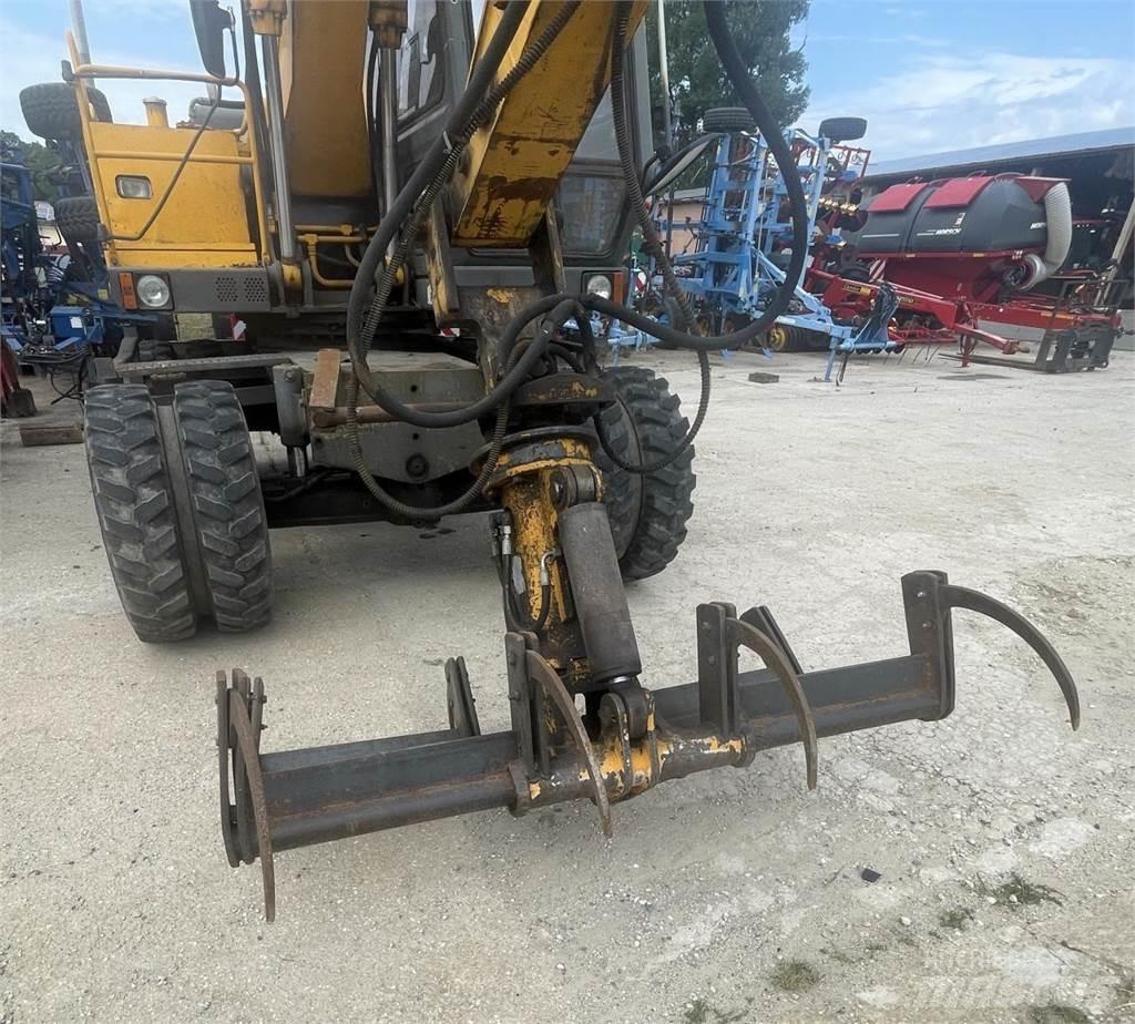 JCB 130 W Bageri na kotačima