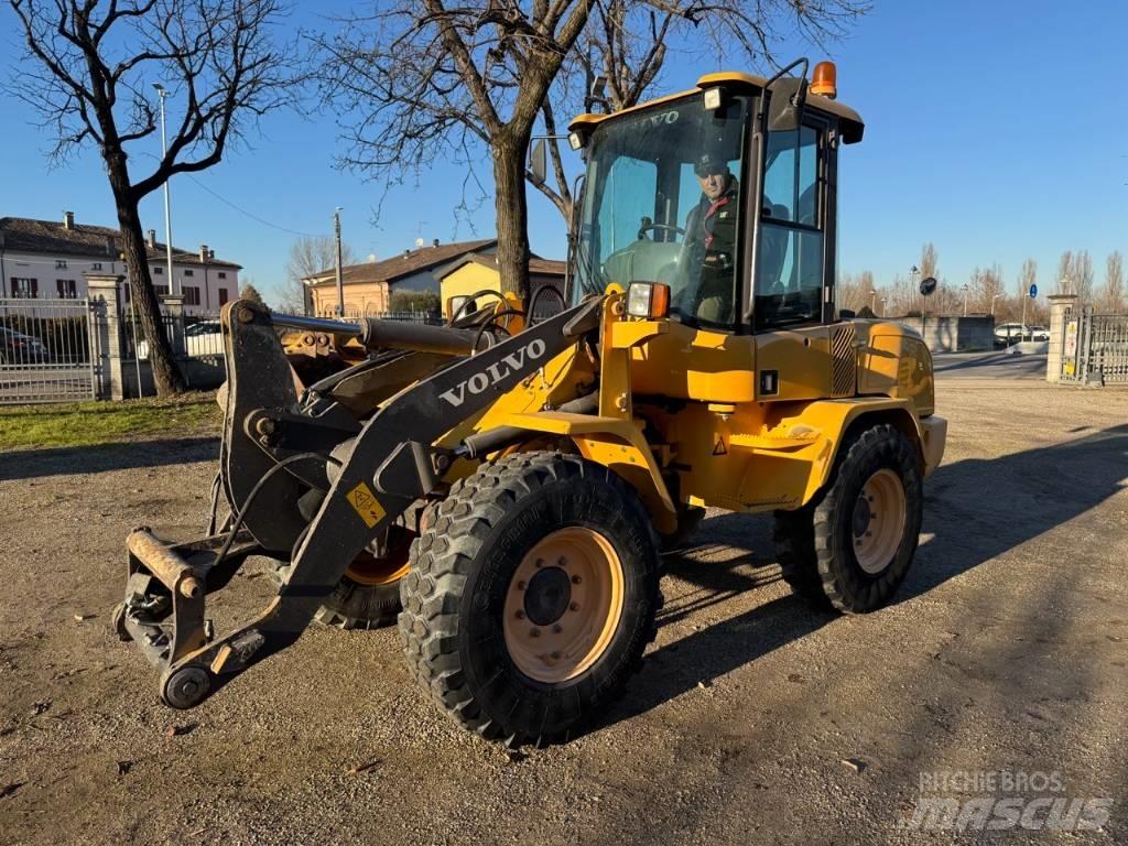 Volvo L 30 G Utovarivači na kotačima