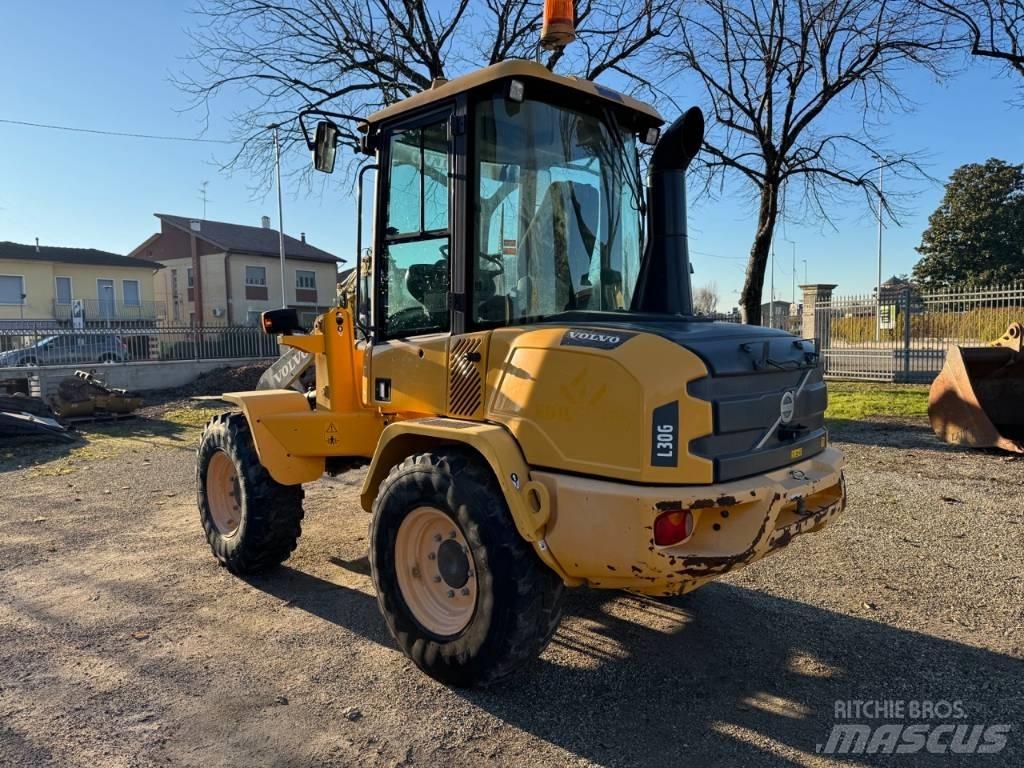 Volvo L 30 G Utovarivači na kotačima