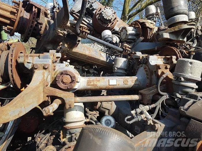  Axles Autobus Druge komponente
