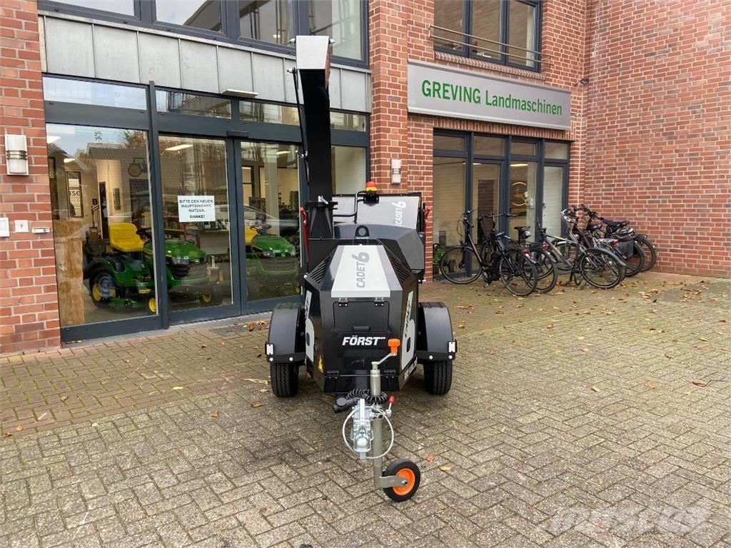  Sonstige Cadet 6 Strojevi za krmu na vlastiti pogon