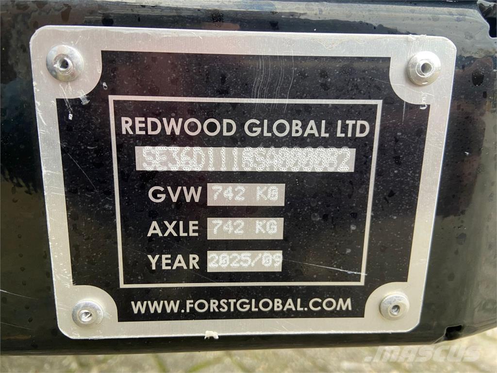  Sonstige Cadet 6 Strojevi za krmu na vlastiti pogon