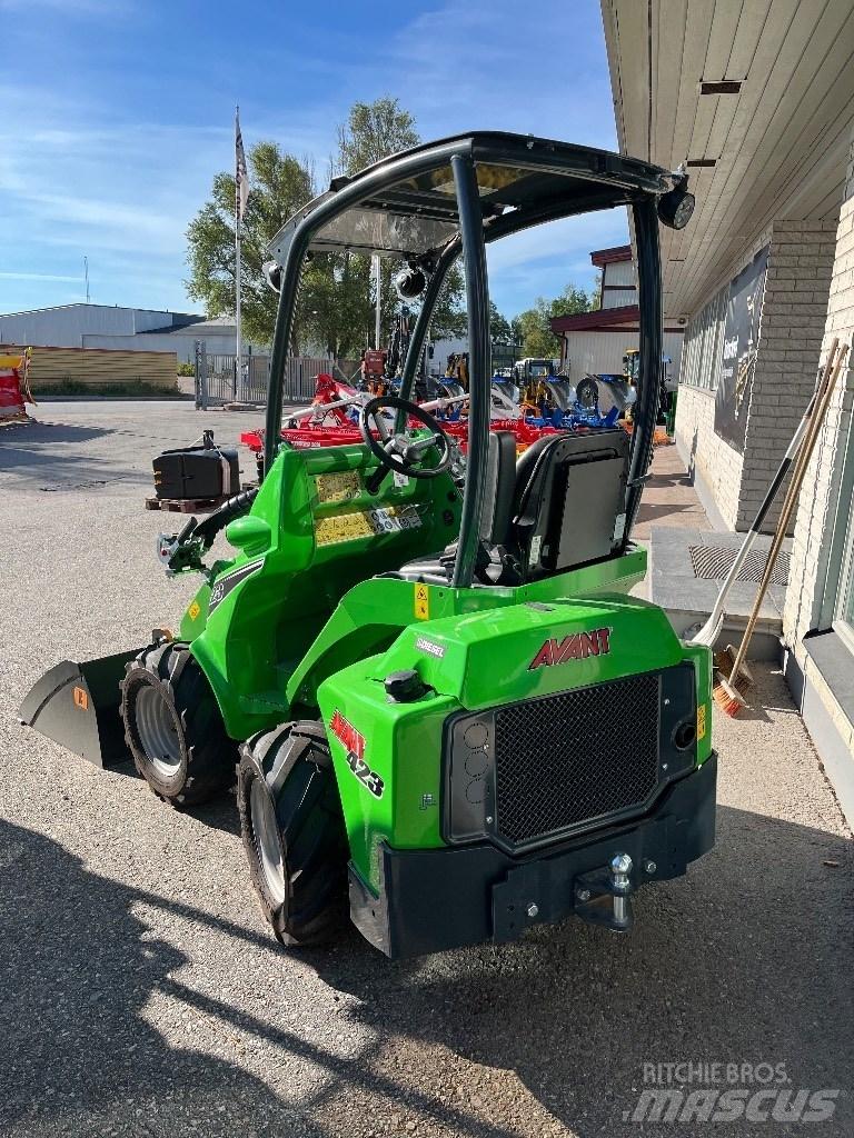 Avant 423 Skid steer mini utovarivači