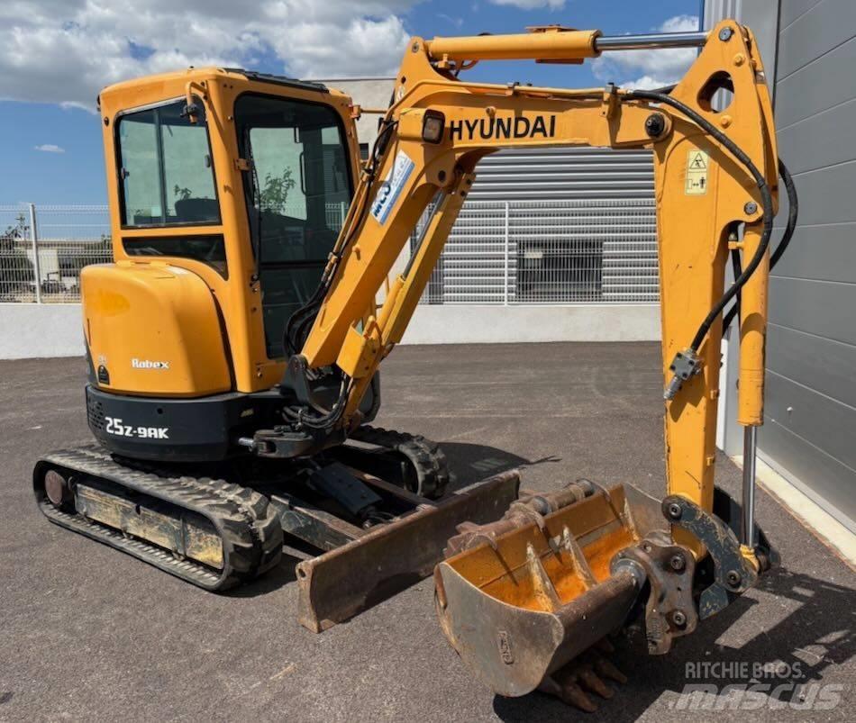 Hyundai R25Z-9 AK Mini bageri <7t