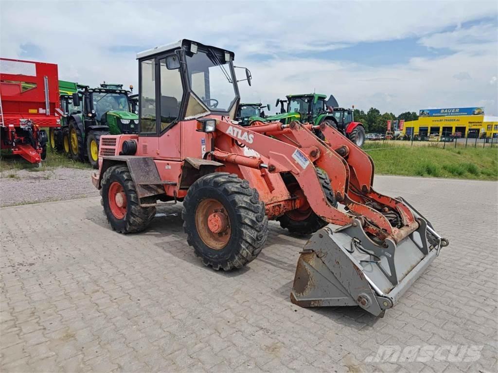 Atlas 72E Utovarivači na kotačima