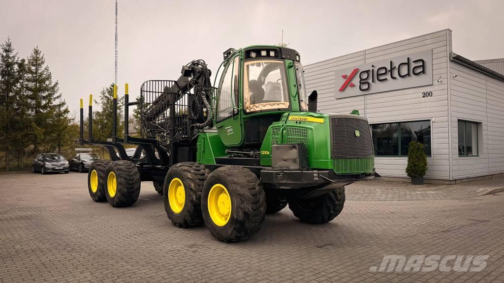 John Deere 1210 E Forvarderi
