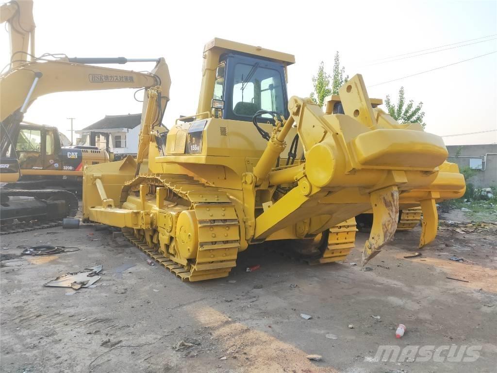 Komatsu D155AX-5 Buldožeri gusjeničari