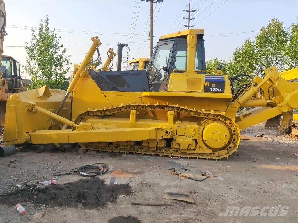 Komatsu D155AX-5 Buldožeri gusjeničari