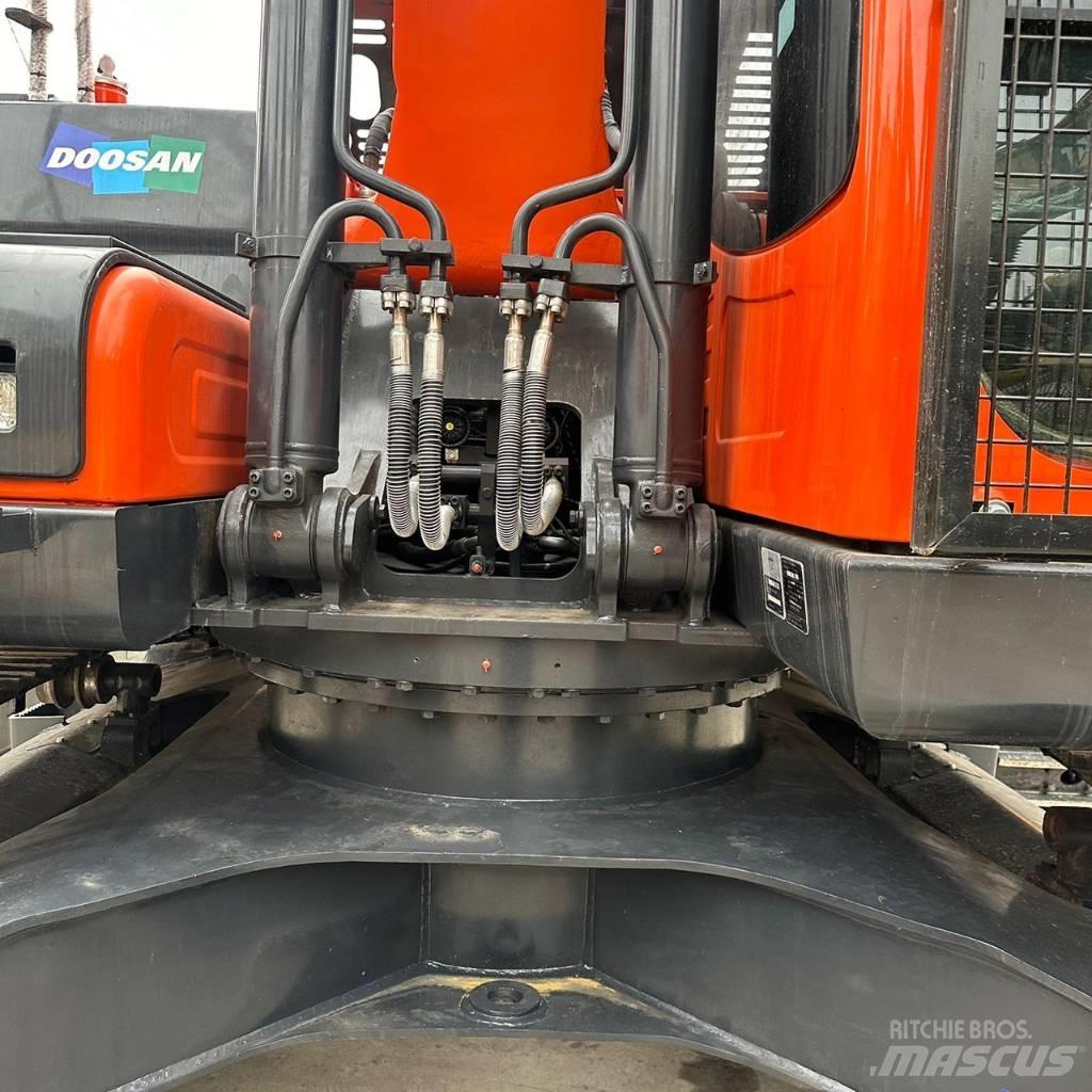 Doosan DX225LC-9C Bageri gusjeničari