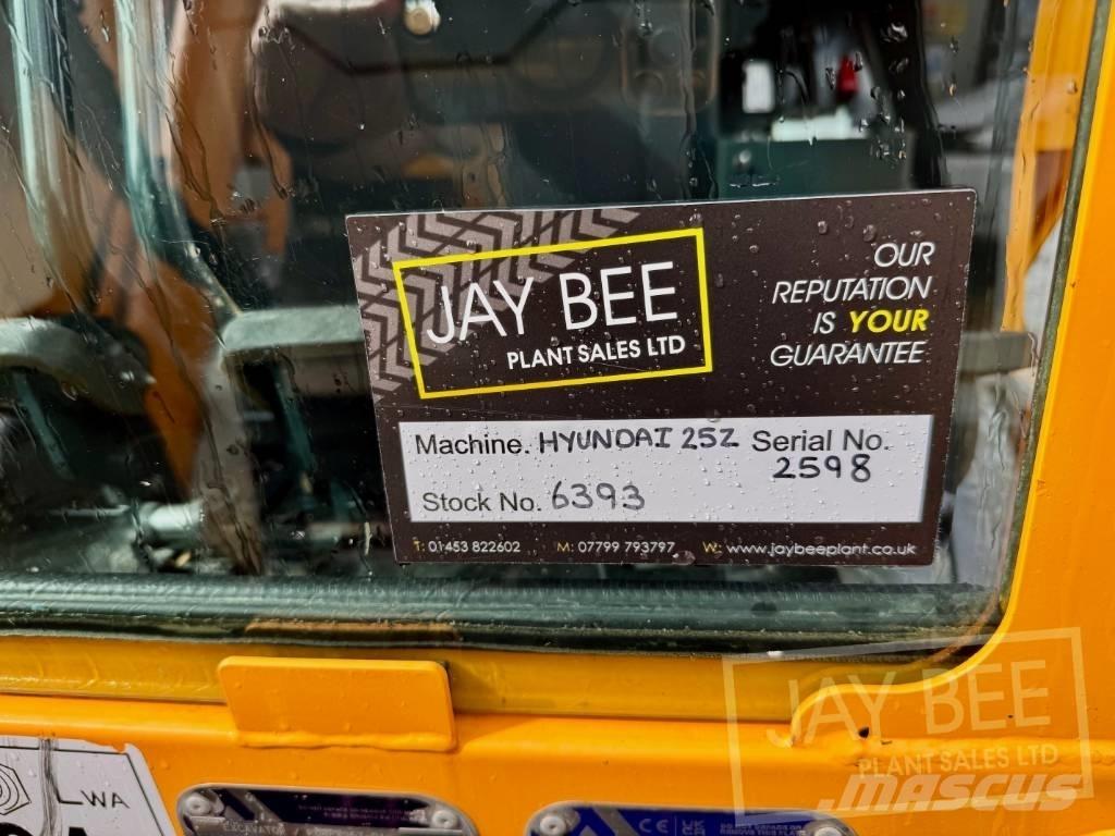 Hyundai R25Z-9 AK Mini bageri <7t