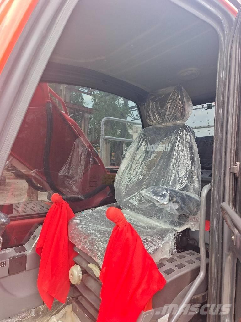 Doosan DX 225 Bageri gusjeničari