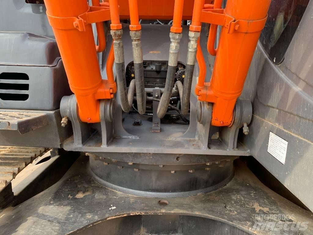 Hitachi ZX210G Bageri gusjeničari