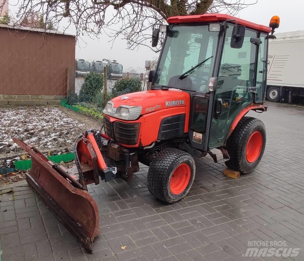 Kubota B2530 Kompaktni (mali) traktori