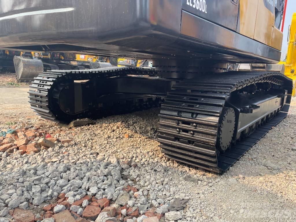 Volvo EC 360 Bageri gusjeničari