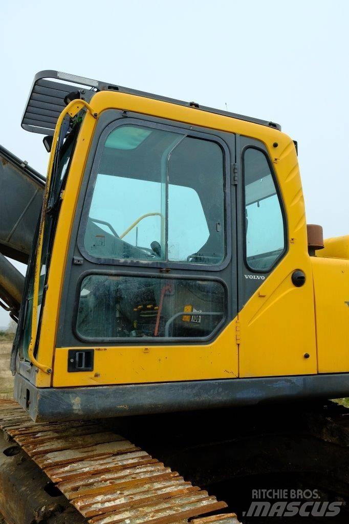 Volvo EC 240 kabina Kabine i unutrašnjost