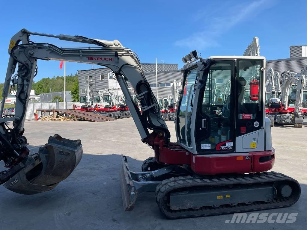 Takeuchi TB 257 FR Mini bageri <7t