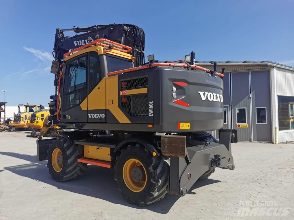 Volvo EW160E Bageri na kotačima