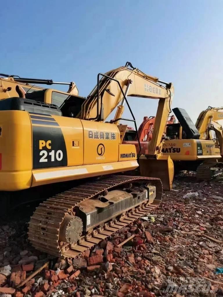 Komatsu PC 210 Bageri gusjeničari