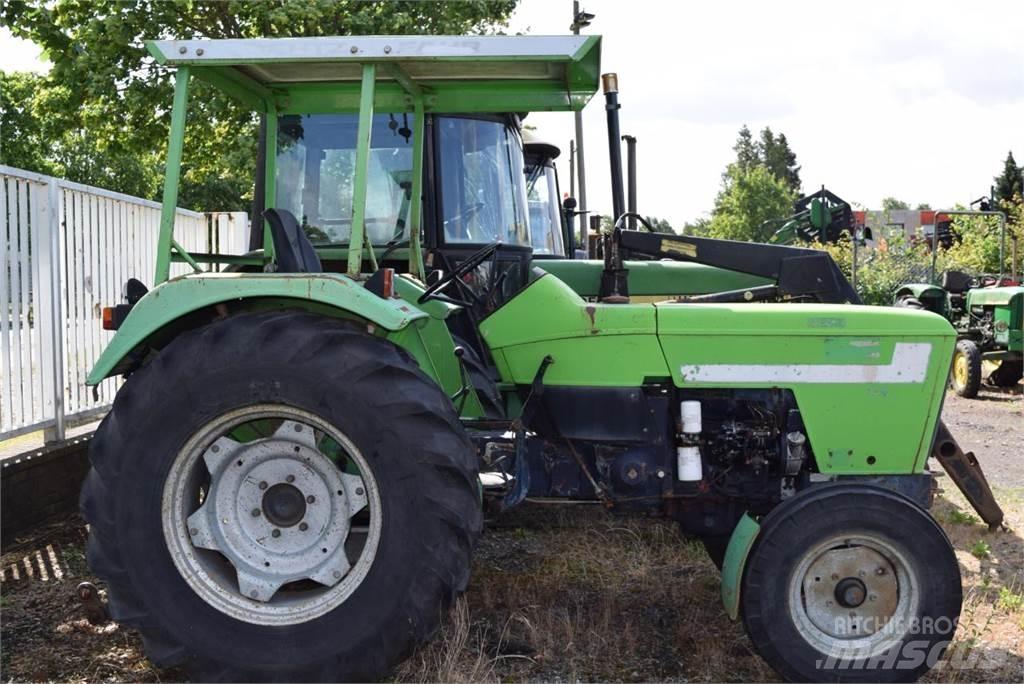 Deutz-Fahr D4507 Traktori