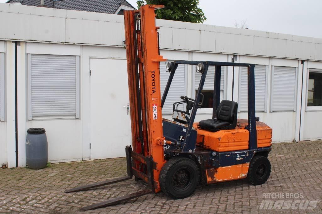 Toyota 5 FD 25 Dizelski viličari
