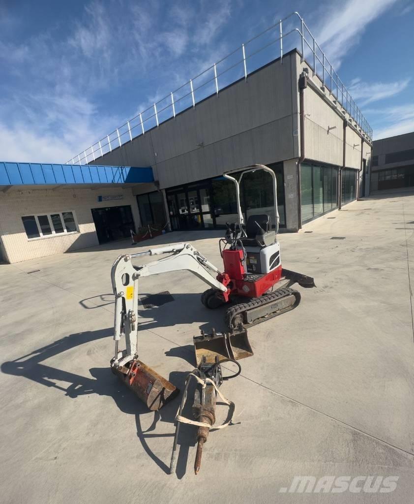 Takeuchi TB 210 R Mini bageri <7t
