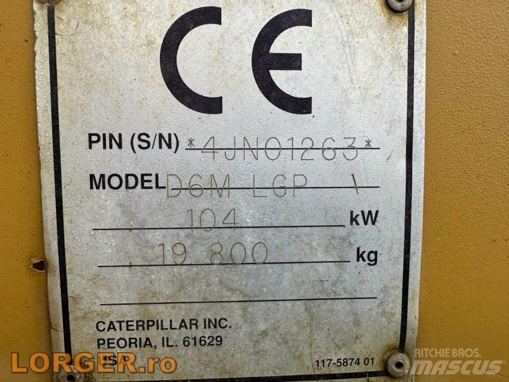 CAT D 6 M LGP Buldožeri gusjeničari