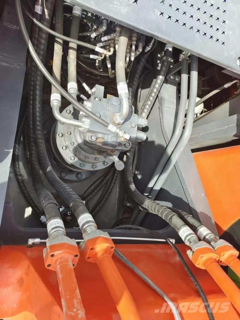 Doosan DX 300 LC-9C Bageri gusjeničari