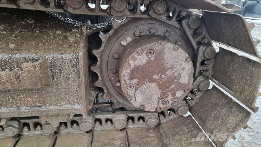 JCB JS 145 LC Bageri gusjeničari