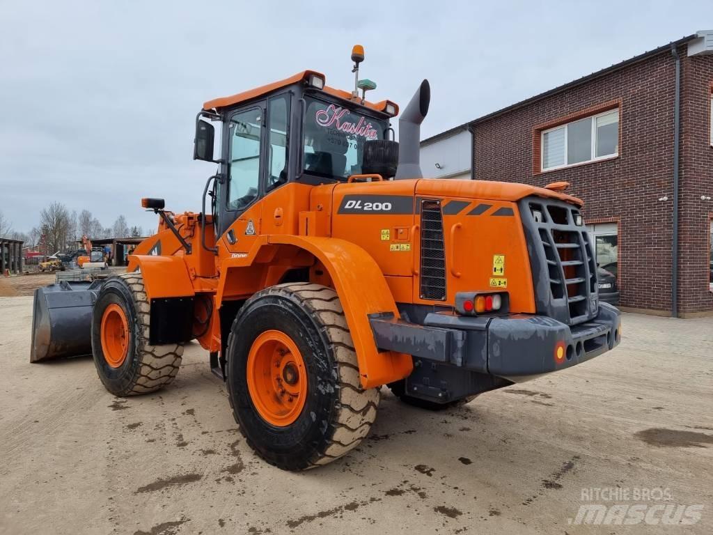 Doosan DL 200-3 Utovarivači na kotačima