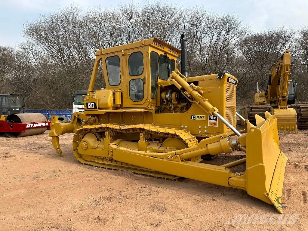 CAT D 7 G Buldožeri gusjeničari