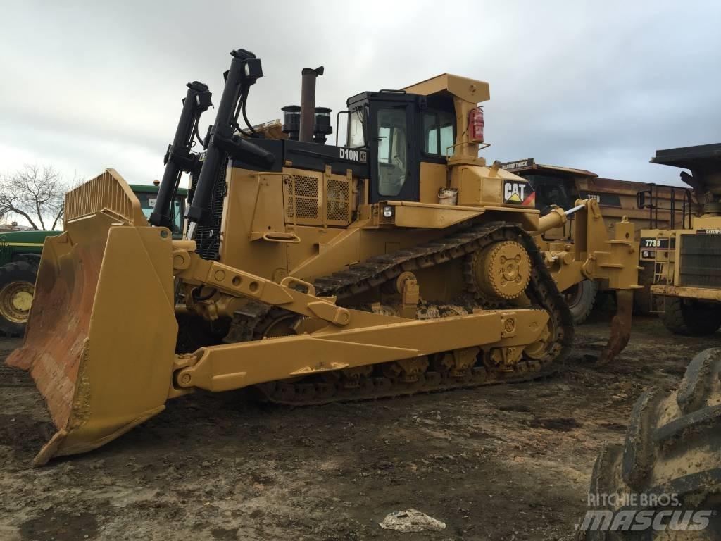 CAT D 10 N Buldožeri gusjeničari