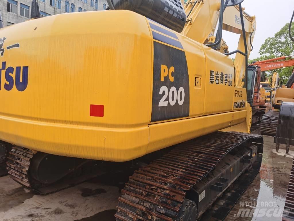 Komatsu PC 200-8 Bageri gusjeničari